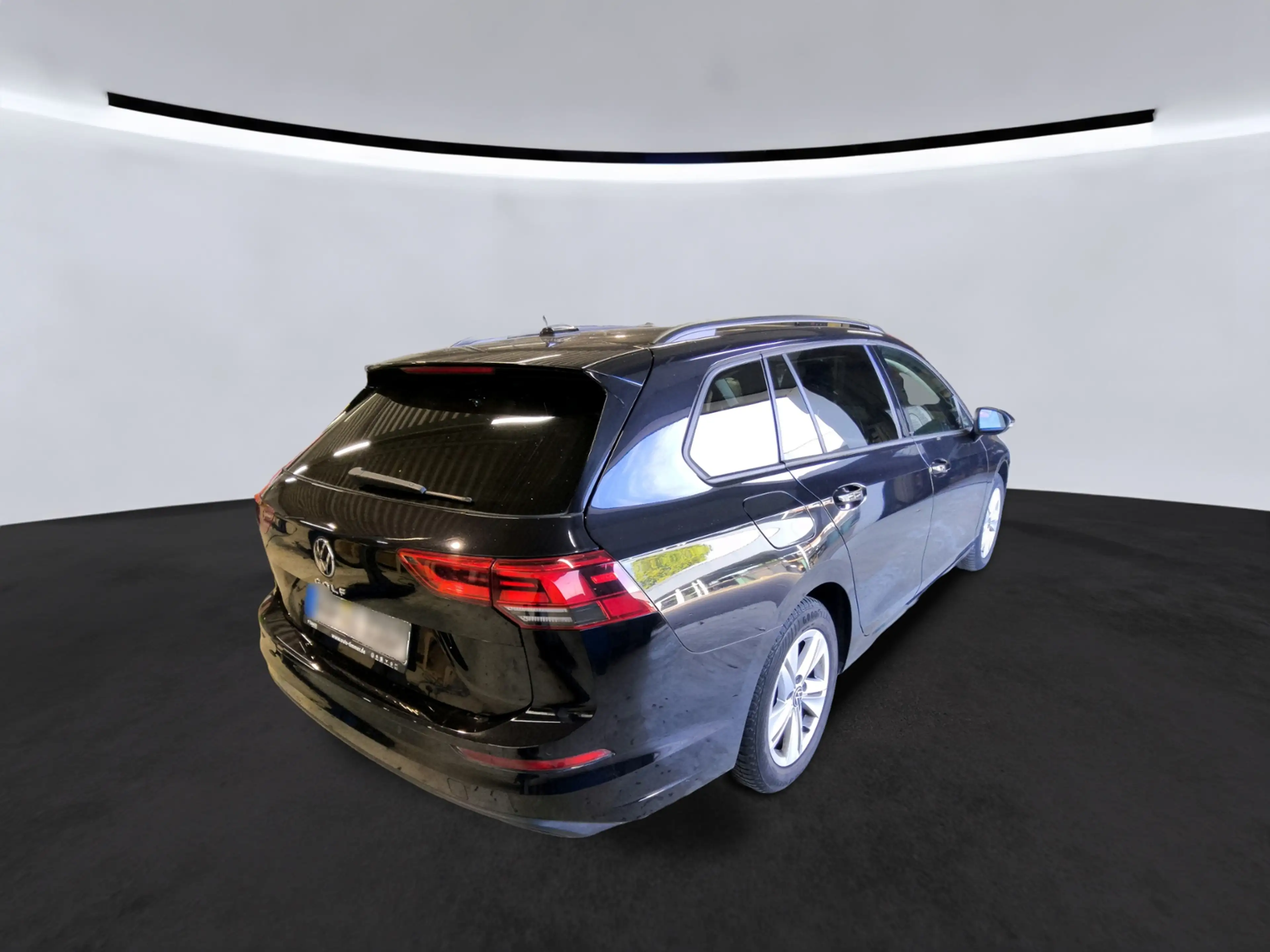Volkswagen Golf Variant VIII Variant 2.0 TDI DSG LIFE +AHK +LED +ACC +VIR — photo 5