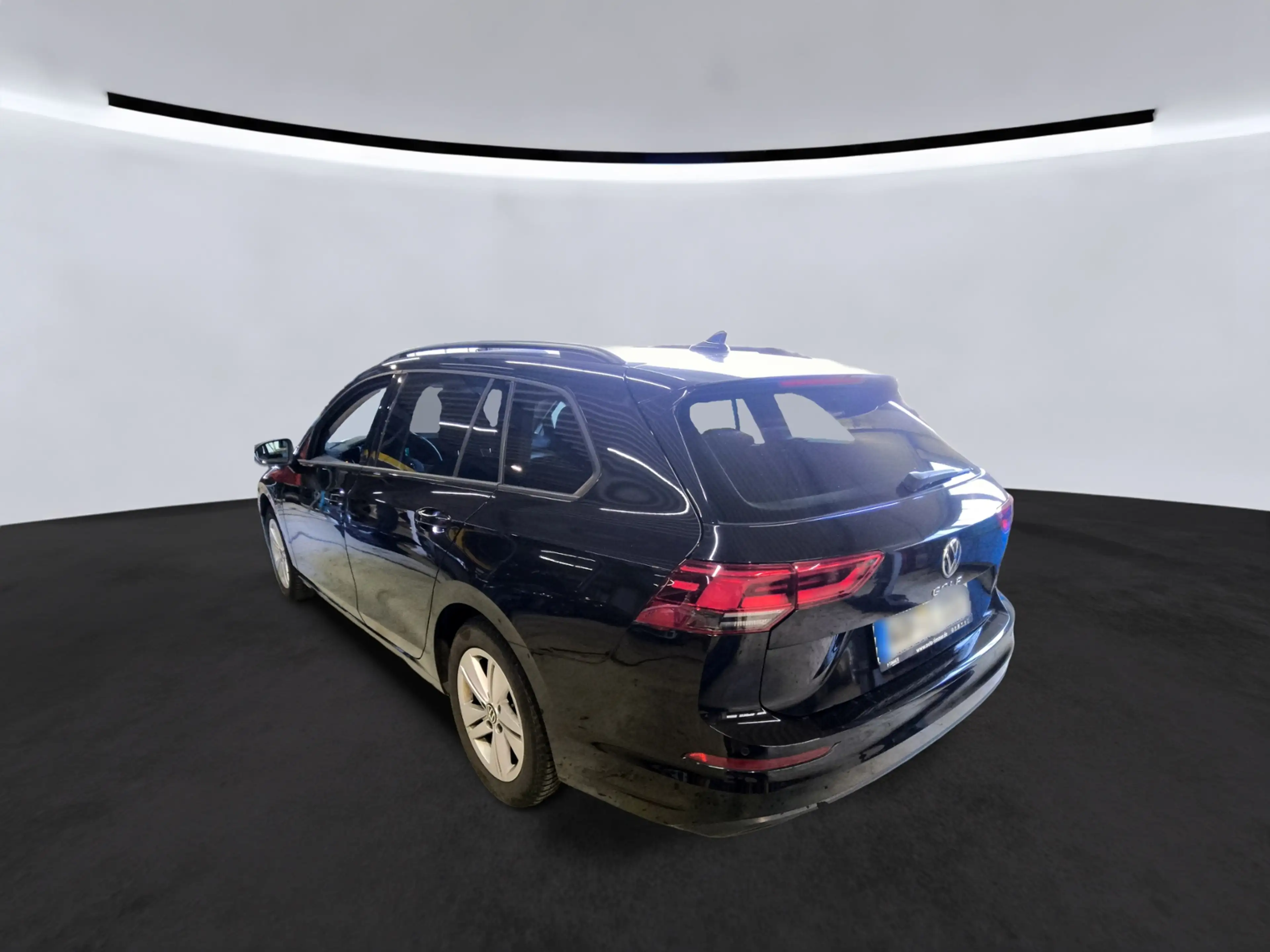 Volkswagen Golf Variant VIII Variant 2.0 TDI DSG LIFE +AHK +LED +ACC +VIR — photo 4