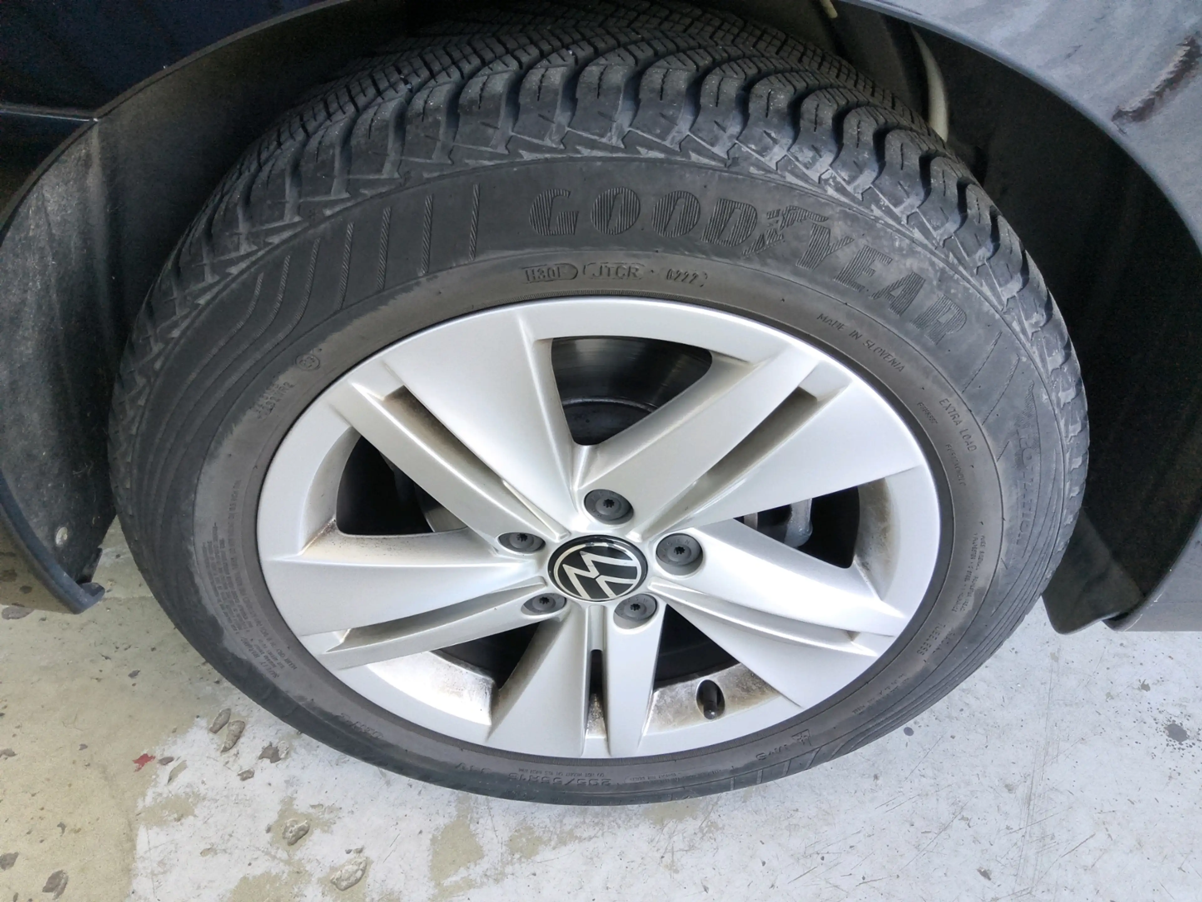 Volkswagen Golf Variant VIII Variant 2.0 TDI DSG LIFE +AHK +LED +ACC +VIR — photo 6