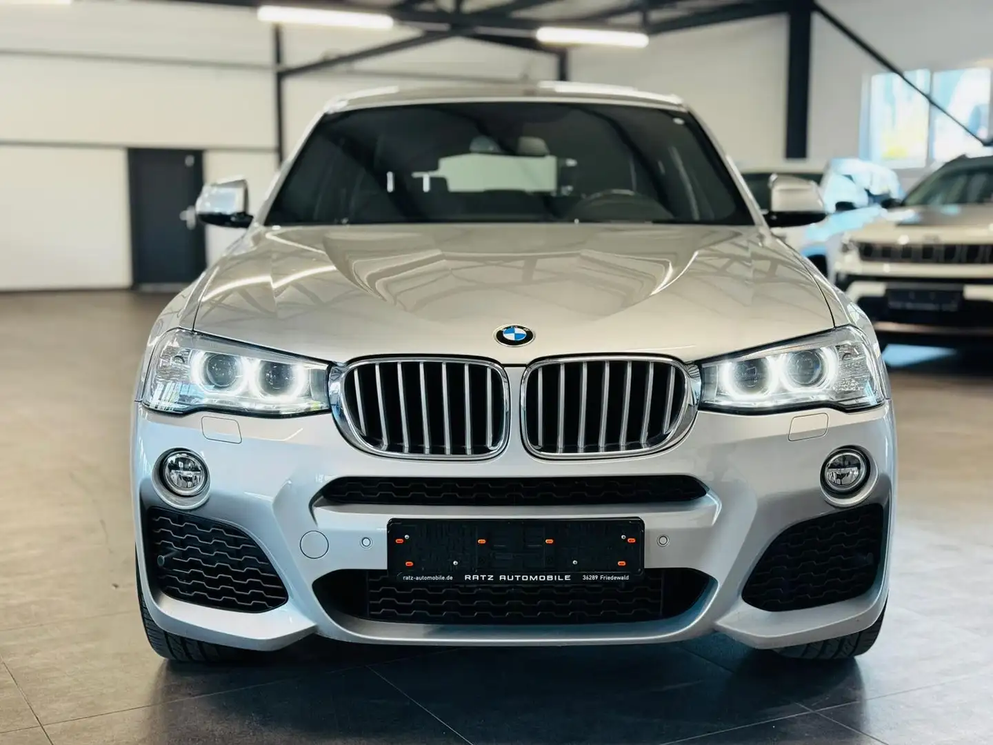 BMW X4 xDrive 30d M-Sport BI-XEN+ACC+EL.HECK+KAM+AHK Silber - 2