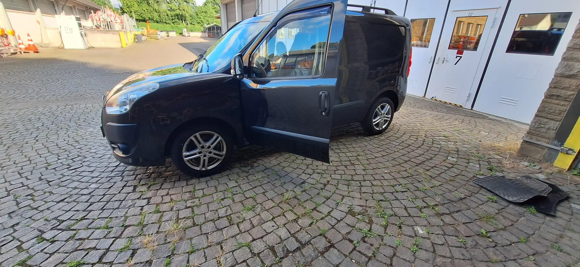 Fiat Doblo SX Kasten Schwarz - 2