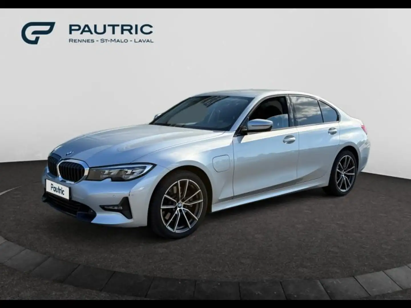 BMW 320 320eA 204ch Edition Sport Plateado - 1