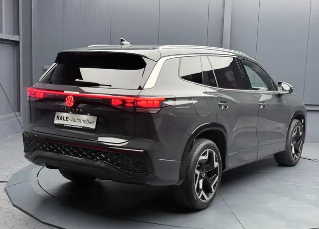 Volkswagen Tayron view 8