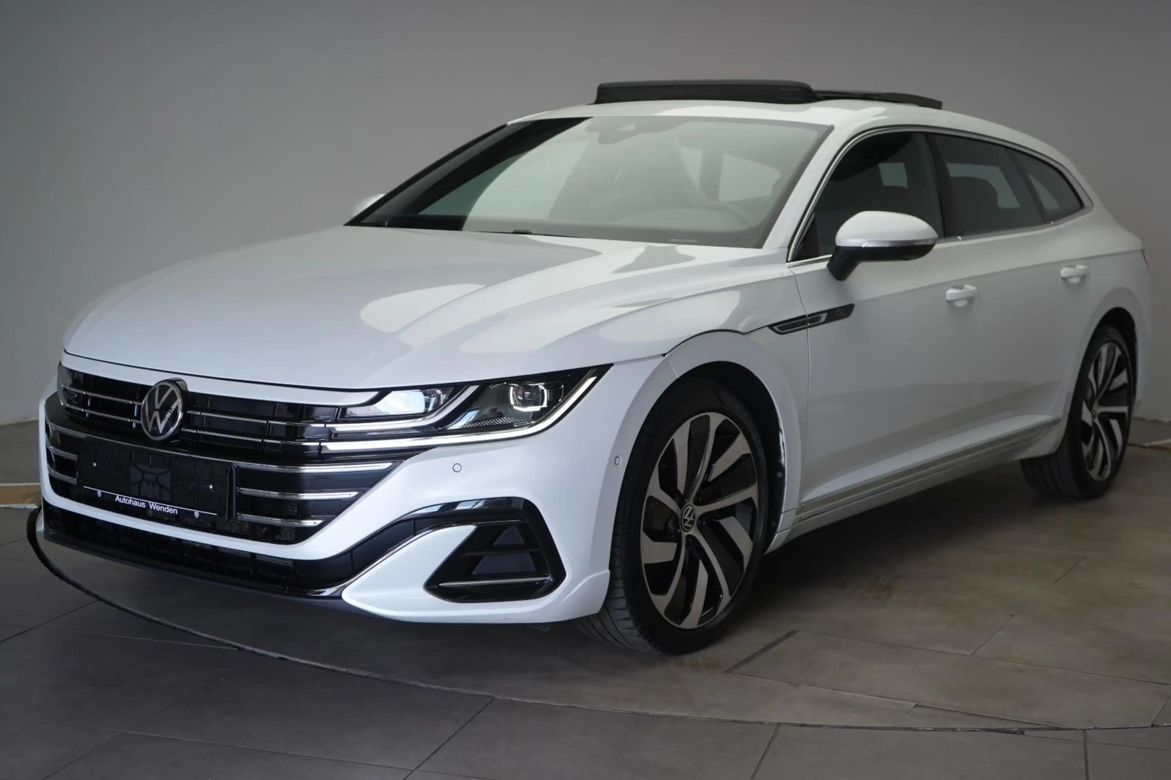 Volkswagen Arteon Shooting Brake 1.4 eHybrid DSG R-Line Pan — photo 3