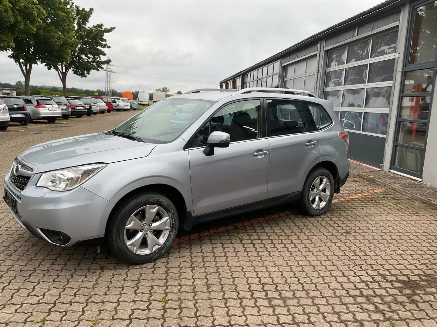 Subaru Forester Comfort Plateado - 2