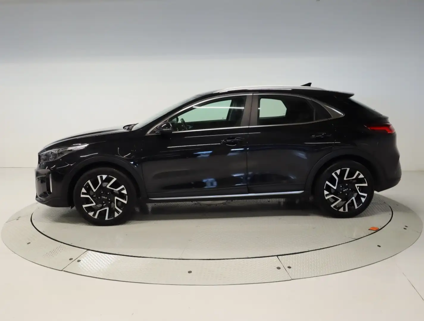 Kia XCeed 1.6 PHEV eTech Aut. Black - 2