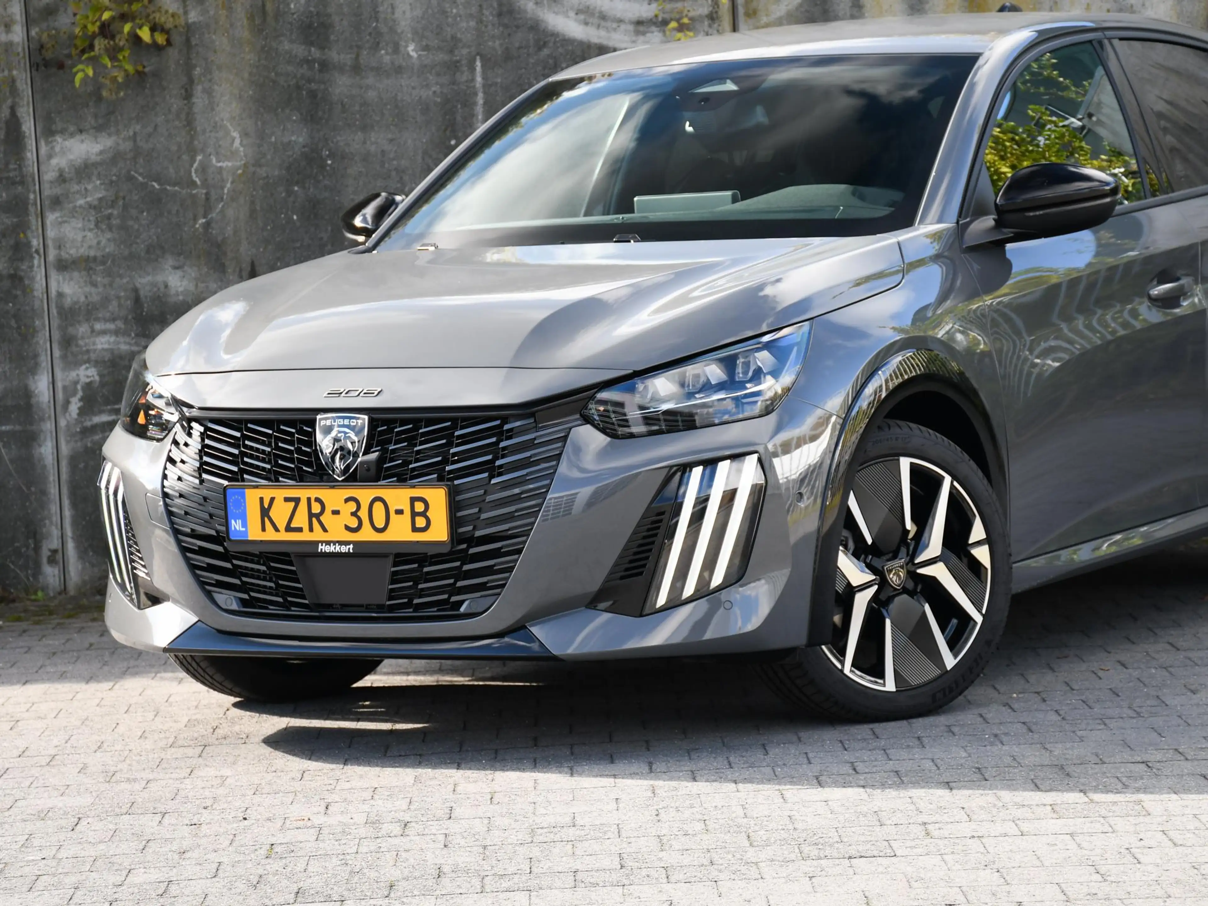 Peugeot 208 GT 1.2 Hybrid 145pk Automaat MASSAGE | 360° CAM. | — photo 2