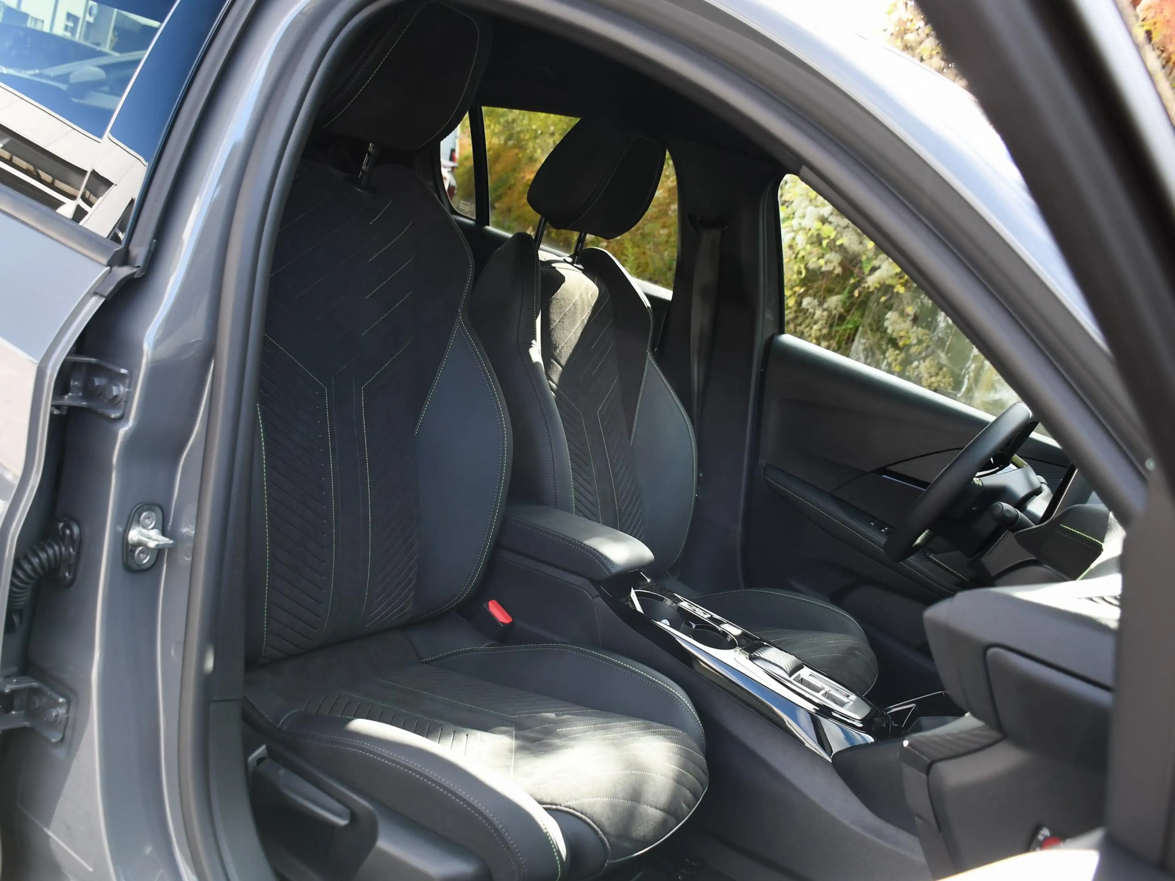 Peugeot 208 GT 1.2 Hybrid 145pk Automaat MASSAGE | 360° CAM. | — photo 11