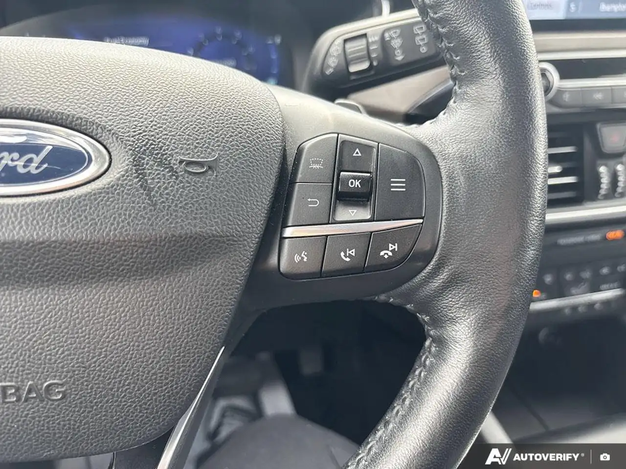 Ford Escape снимка Ford Escape