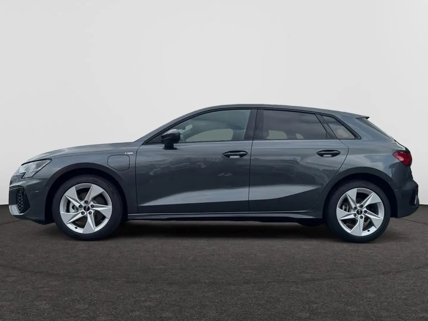 Audi A3 Sportback Audi A3 Sportback S line 40 TFSI e 150(2 Grau - 2