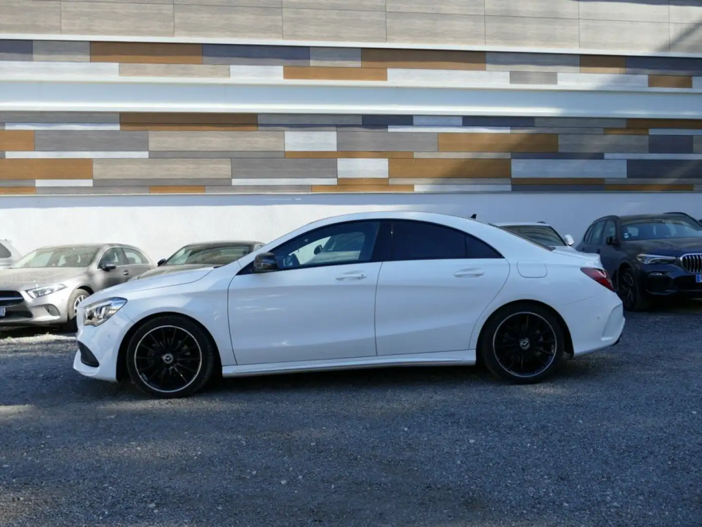 Mercedes-Benz CLA 200 CLASSE 200 D FASCINATION PACK AMG 7gDCT TOIT OUVRA Wit - 2