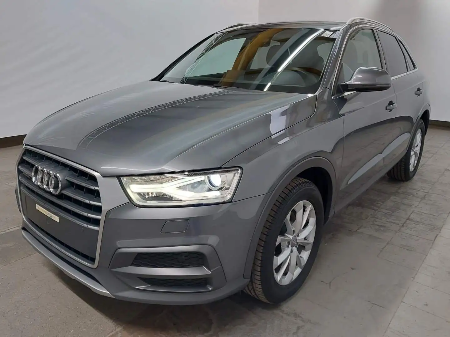 Audi Q3 2.0 TDI quattro design Bi-Xenon MMI LED Grau - 1