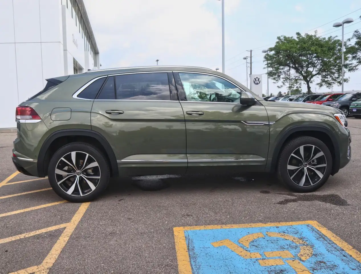 Volkswagen Atlas снимка Volkswagen Atlas