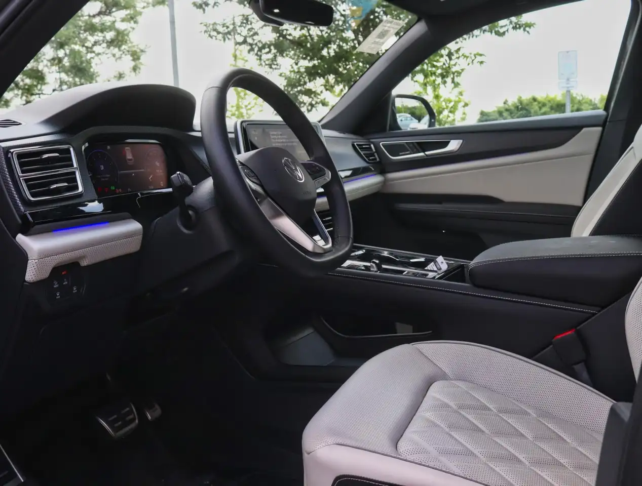 Volkswagen Atlas снимка Volkswagen Atlas