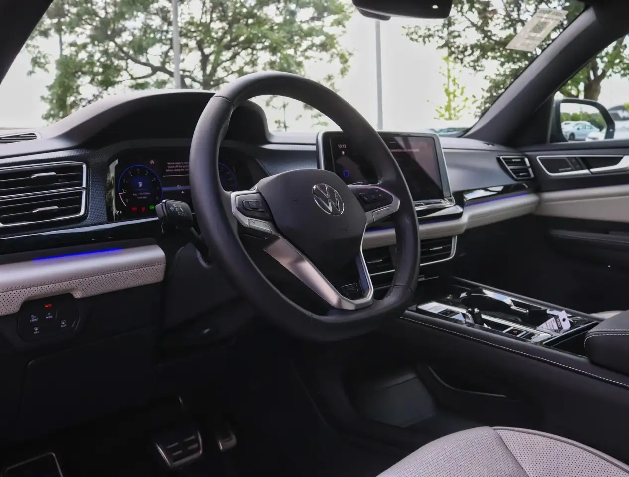 Volkswagen Atlas снимка Volkswagen Atlas