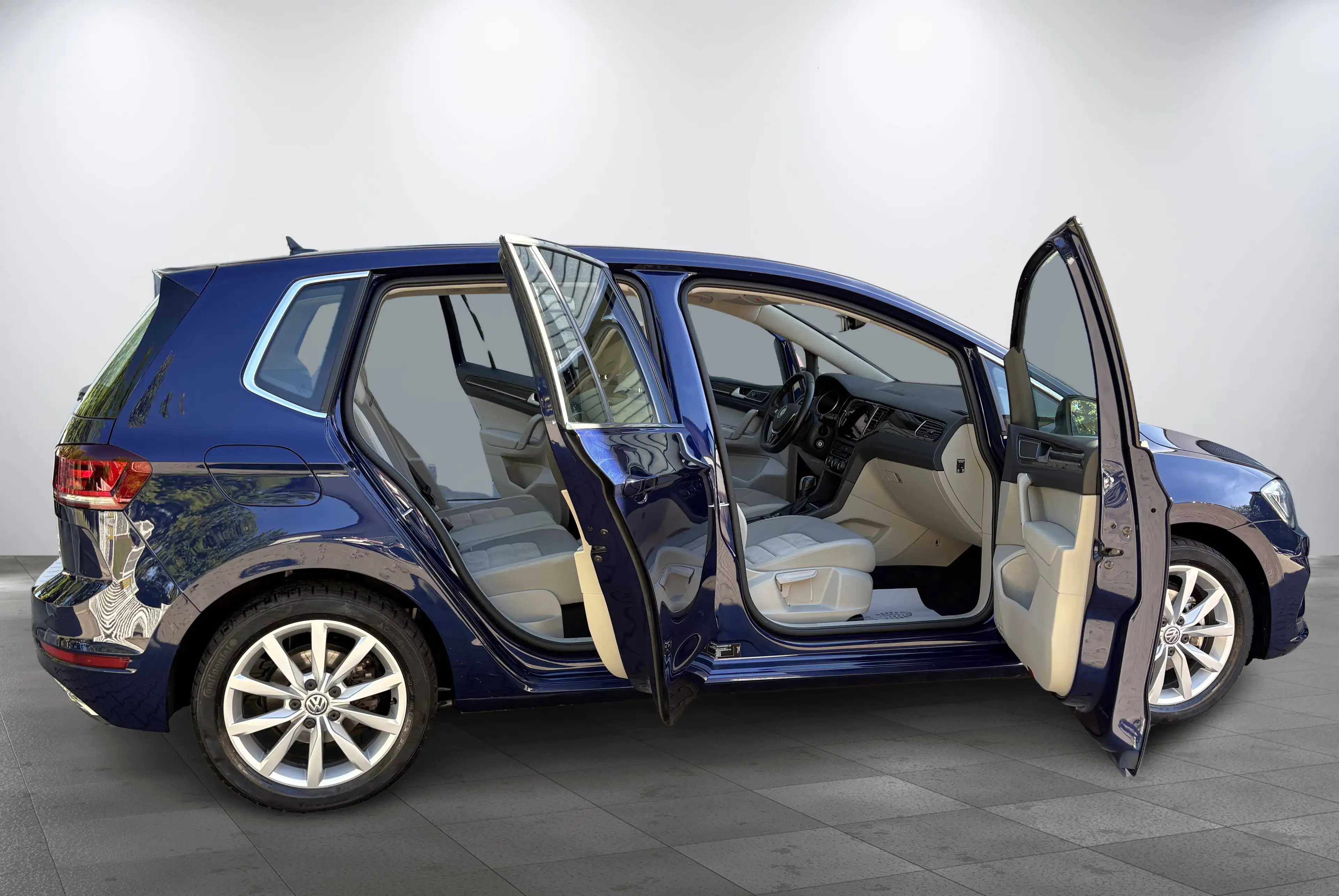 Volkswagen Golf Sportsvan Highline Pano ACC Rückfahrkamera Anhängerkupplung Klima — photo 8