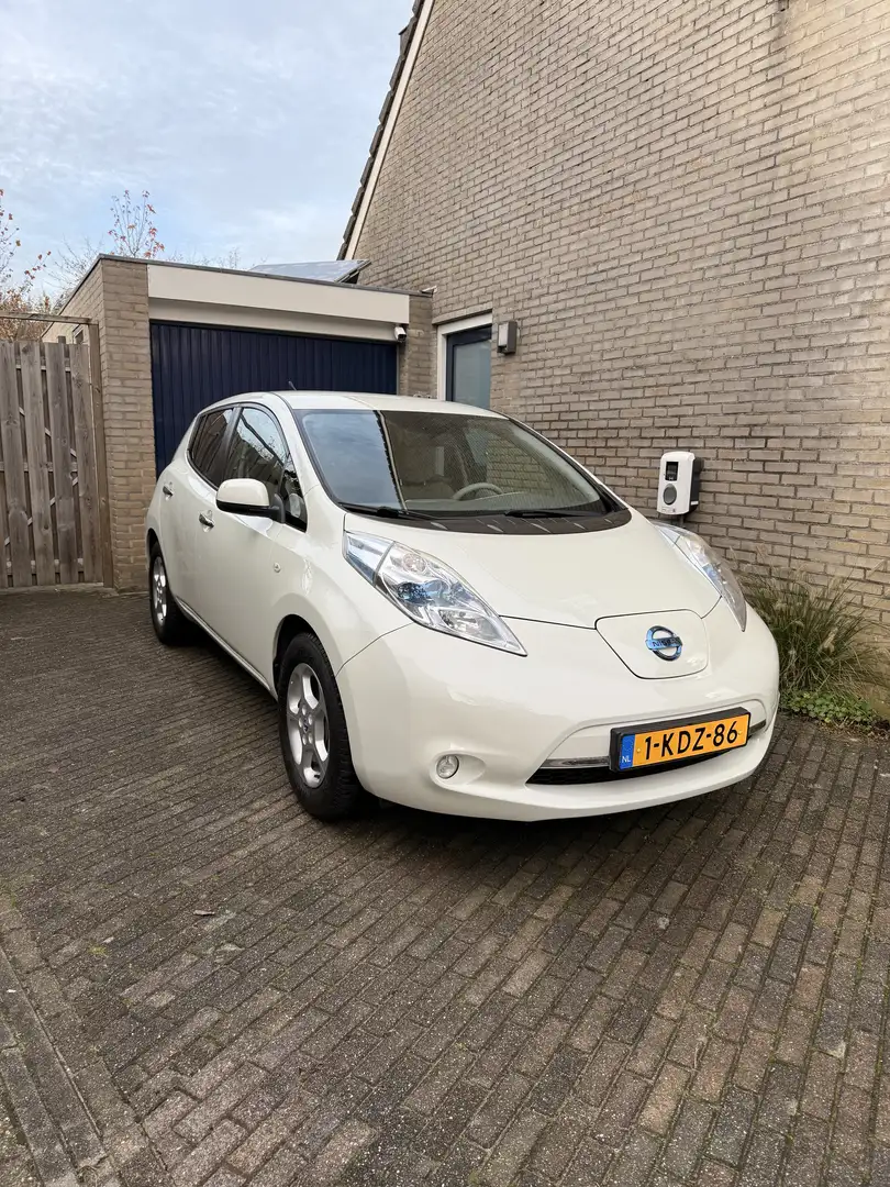 Nissan Leaf Base 24 kWh Wit - 1