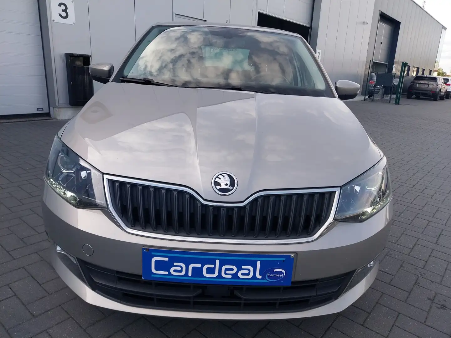 Skoda Fabia 1.2 TSI/GPS/BLUETOOTH/GARANTIE.12.MOIS/ Beige - 2