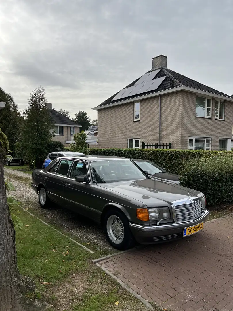 Mercedes-Benz W126 560SEL 300PK Сірий - 2