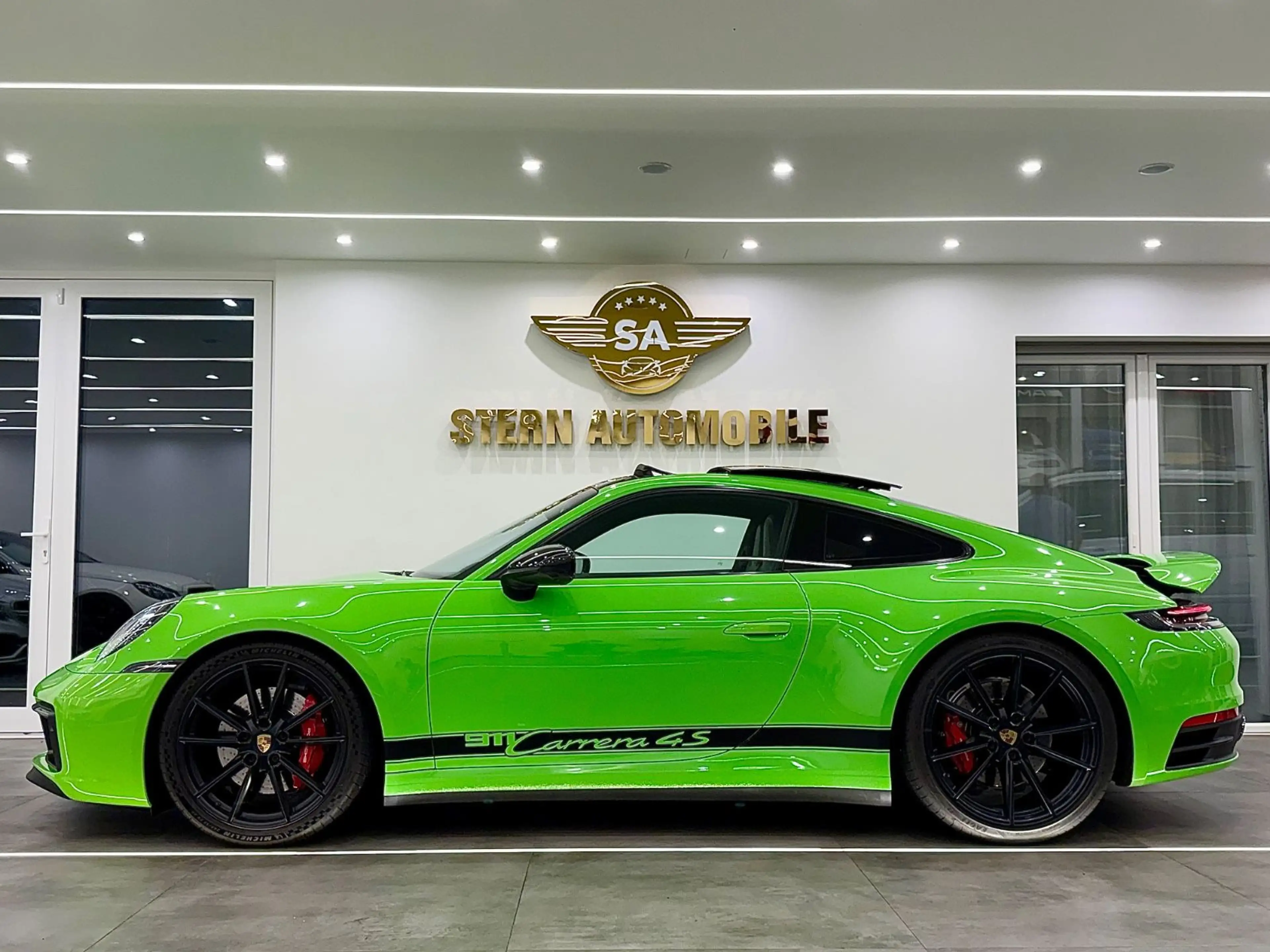 Porsche 911 / 992 Carrera 4 S Sport Chrono Pano/Matrix — photo 6