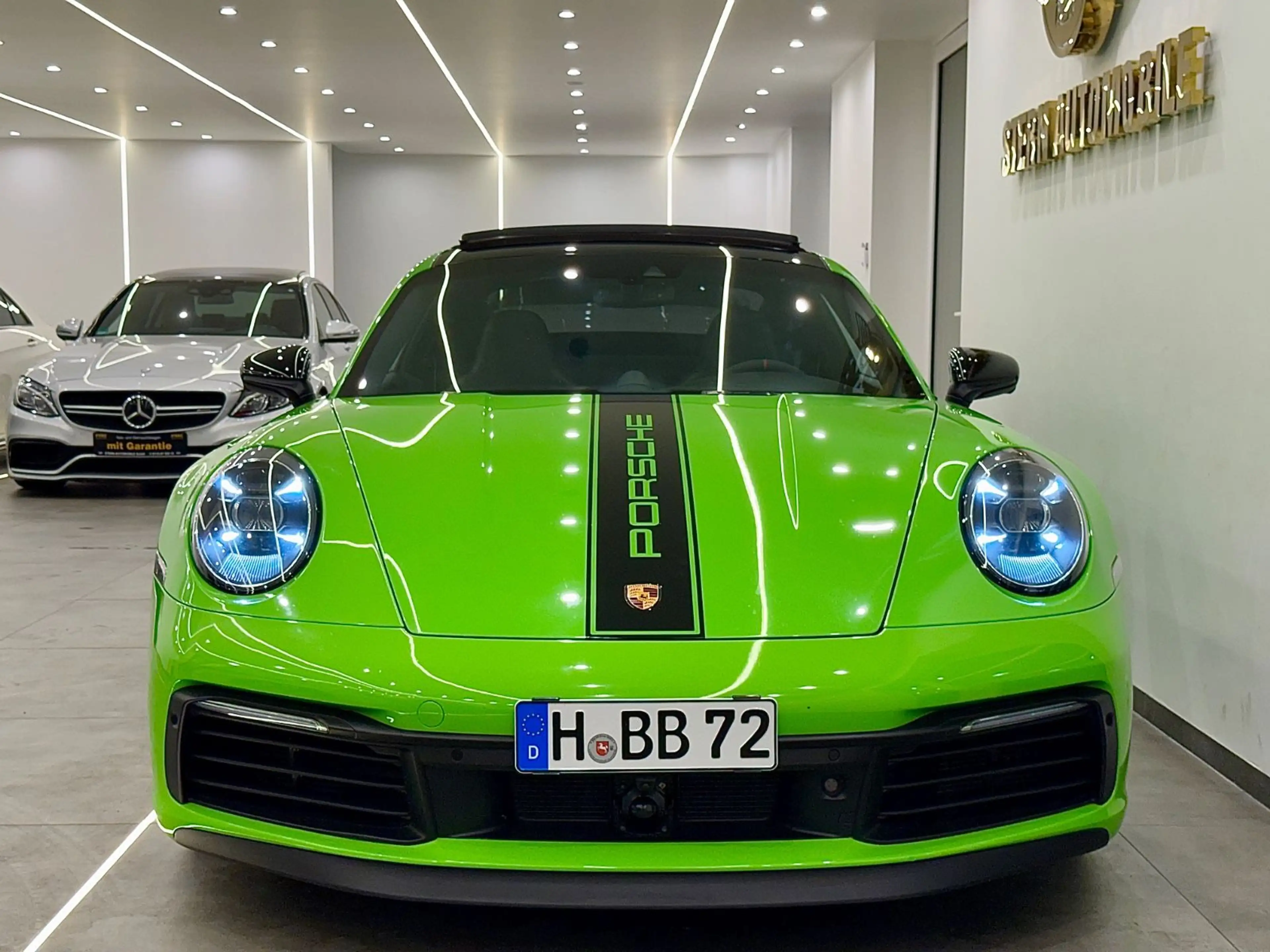 Porsche 911 / 992 Carrera 4 S Sport Chrono Pano/Matrix — photo 2