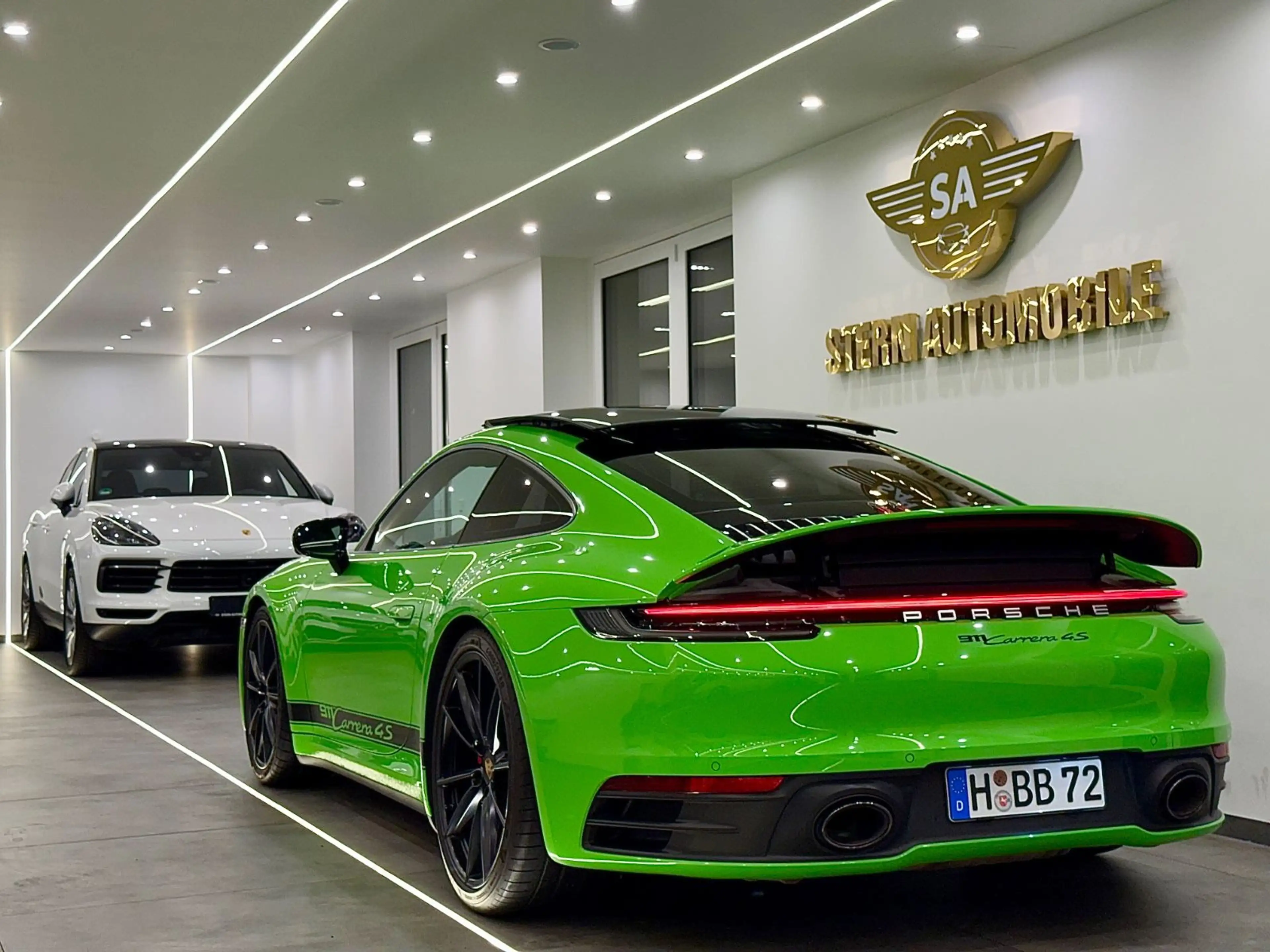 Porsche 911 / 992 Carrera 4 S Sport Chrono Pano/Matrix — photo 31