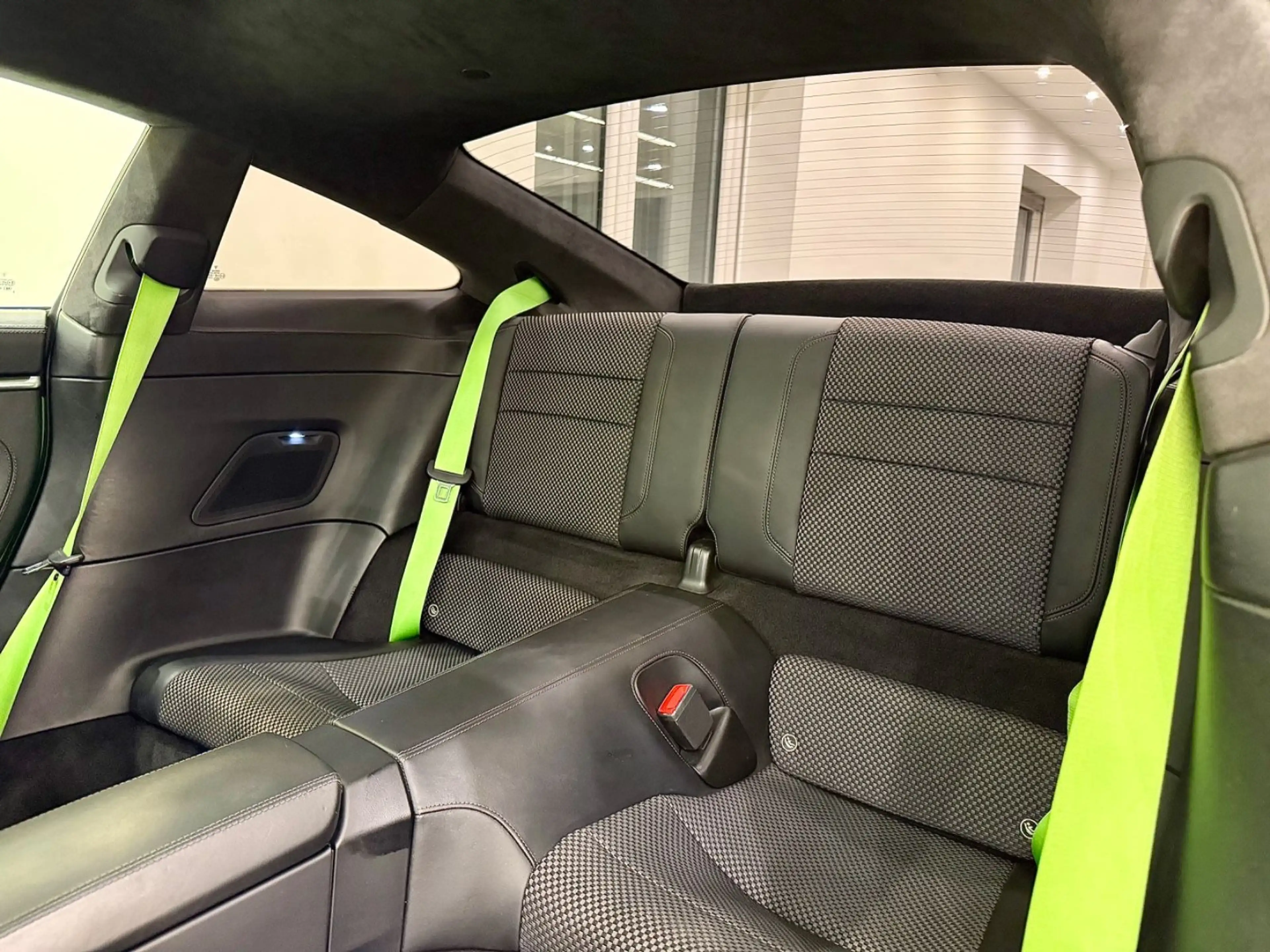 Porsche 911 / 992 Carrera 4 S Sport Chrono Pano/Matrix — photo 22