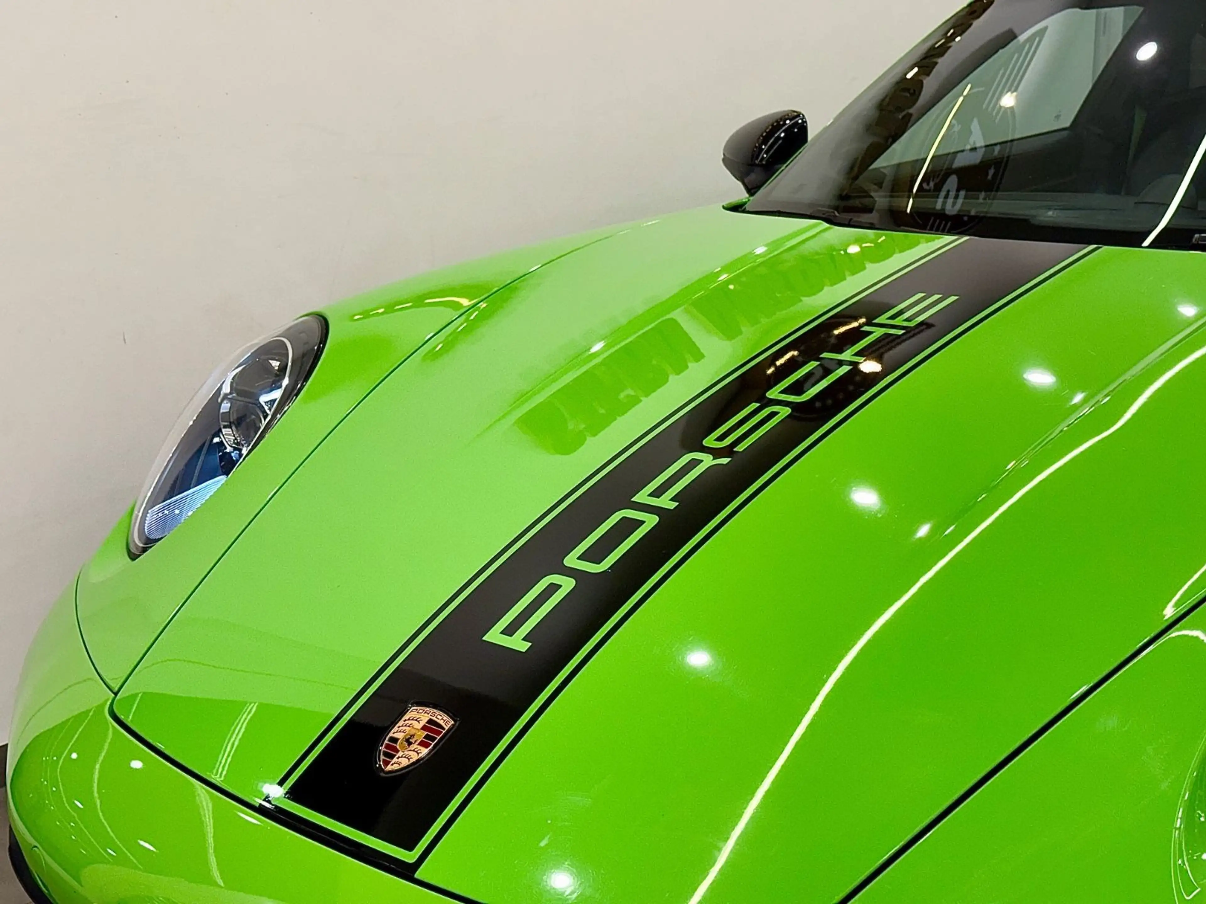 Porsche 911 / 992 Carrera 4 S Sport Chrono Pano/Matrix — photo 28