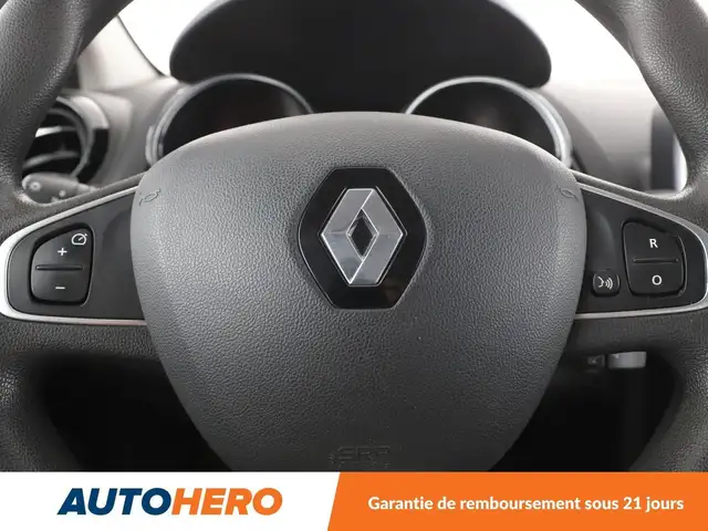 Renault Clio view 19