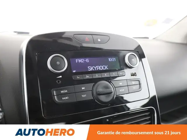 Renault Clio view 21