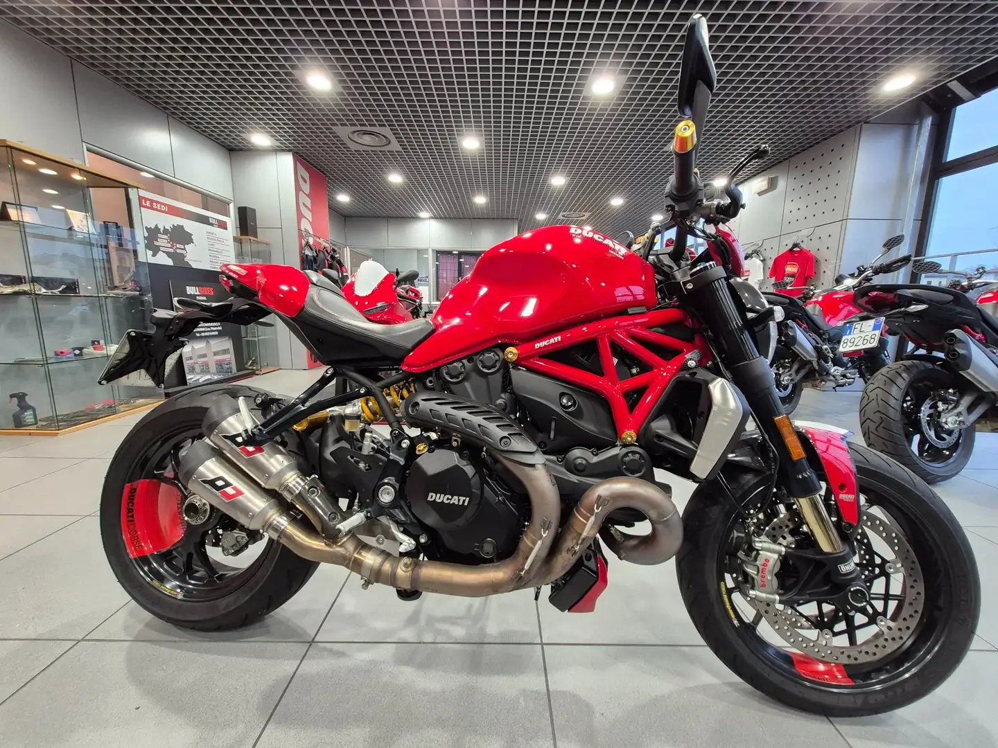 Ducati Monster 1200 R Roşu - 1