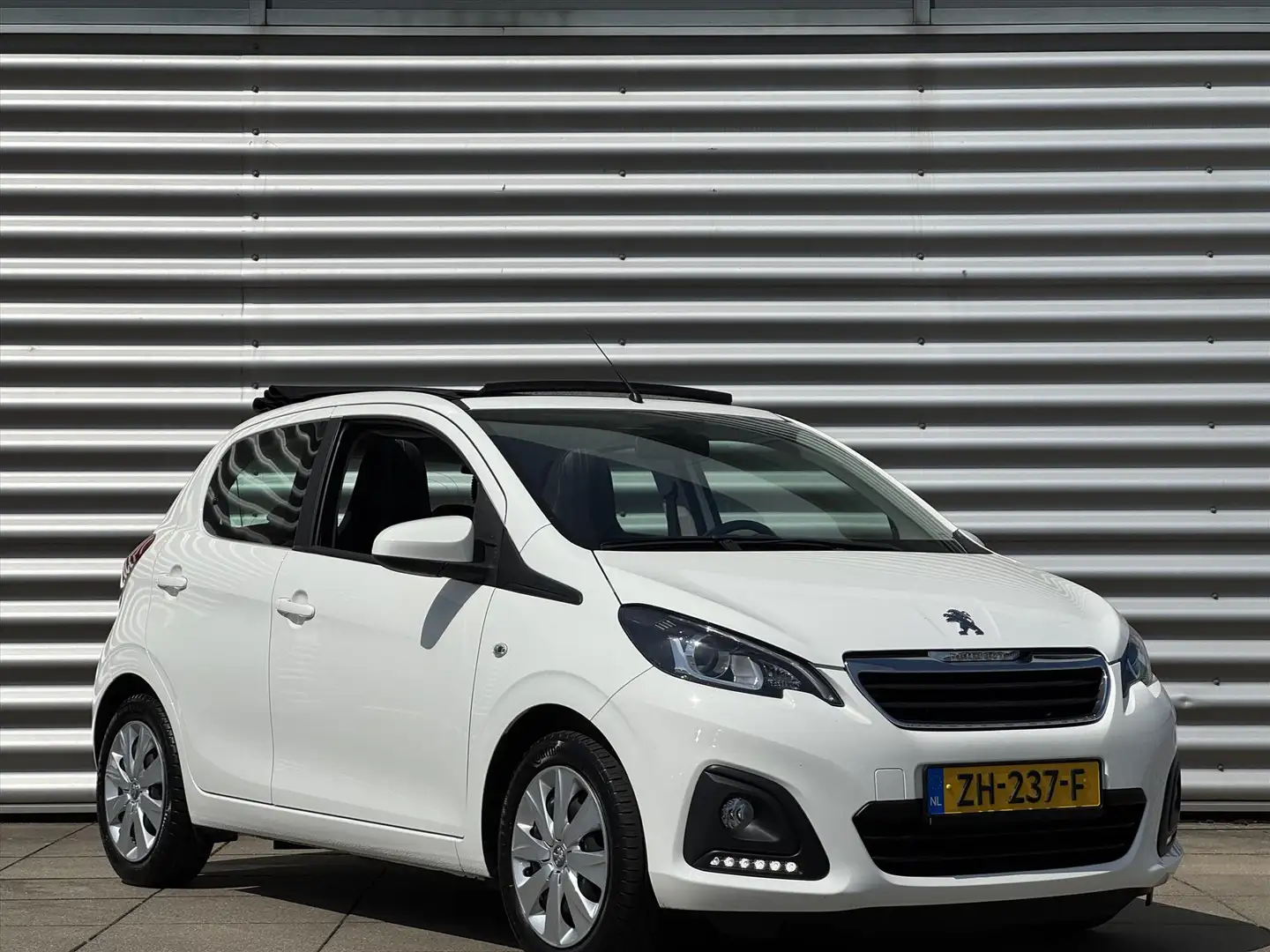 Peugeot 108 1.0 e-VTi 72pk TOP! Active | Airco | Bluetooth | S Wit - 2