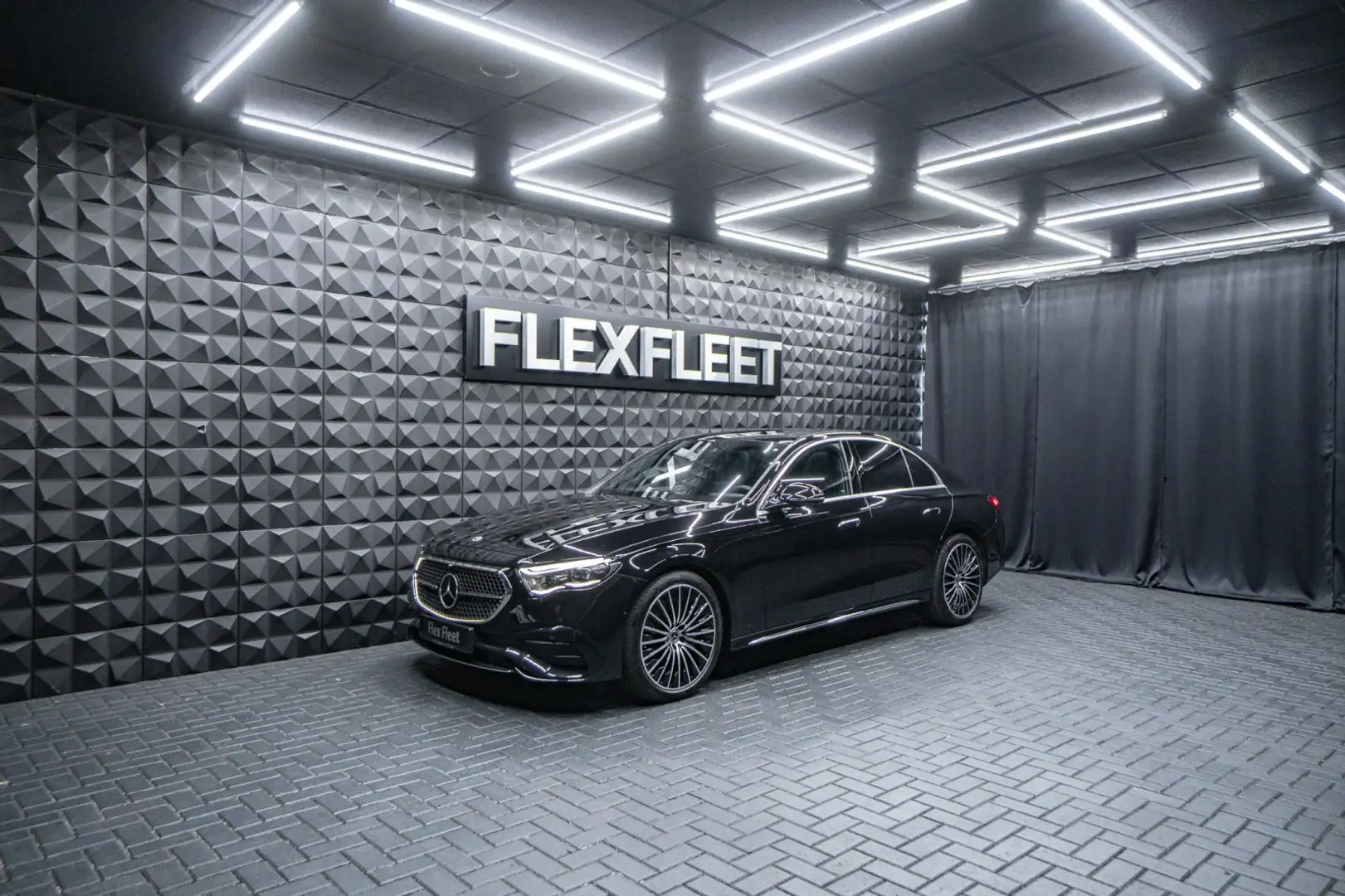 Mercedes-Benz E 450 d AMG Line Premium Plus 4Matic Display Schwarz - 1