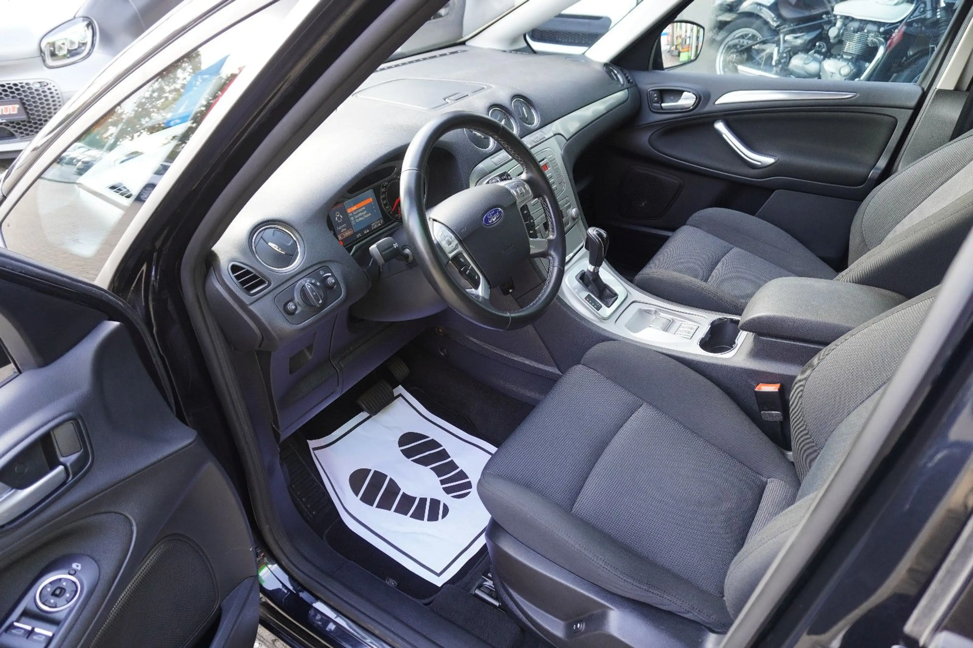 Ford S-Max 2,3 Titanium 6-tronic |1.Hand|Xenon|Autom — photo 8