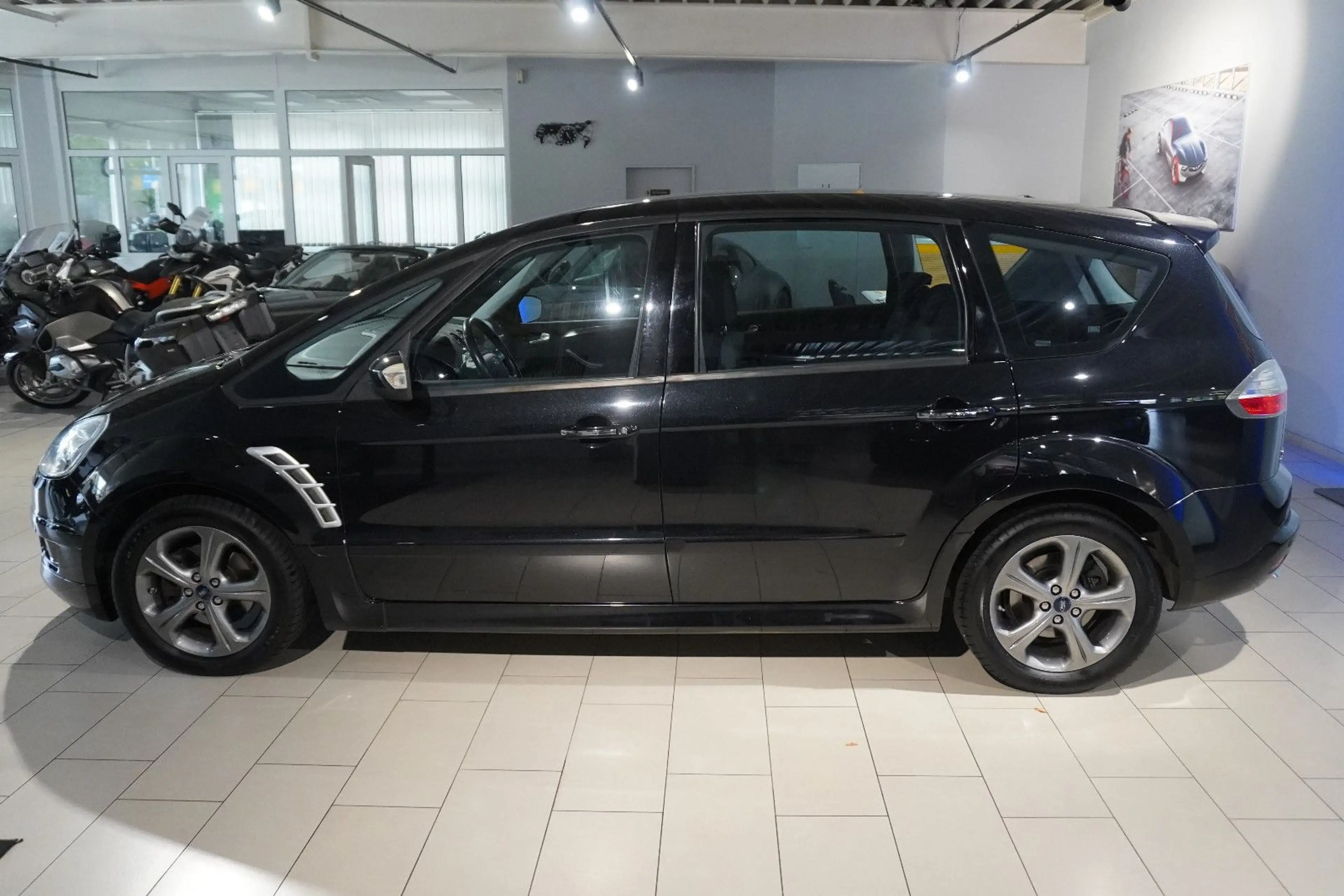 Ford S-Max 2,3 Titanium 6-tronic |1.Hand|Xenon|Autom — photo 4