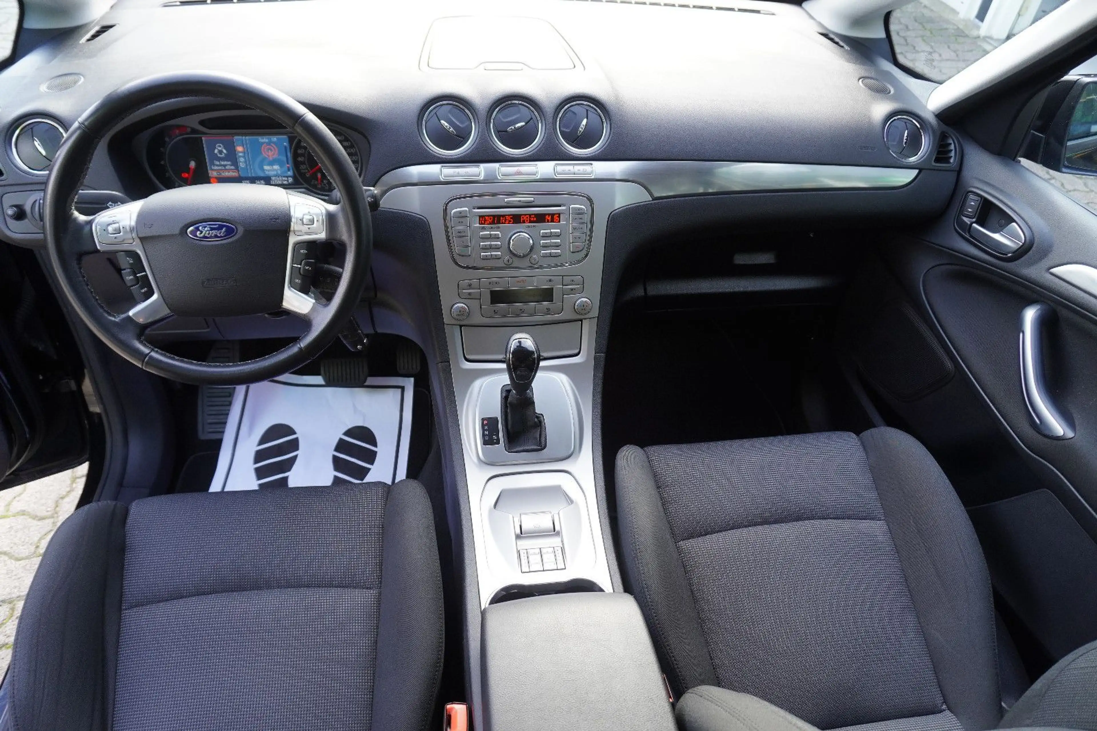 Ford S-Max 2,3 Titanium 6-tronic |1.Hand|Xenon|Autom — photo 9
