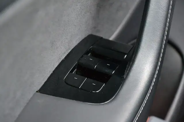 Tesla Model 3 view 19