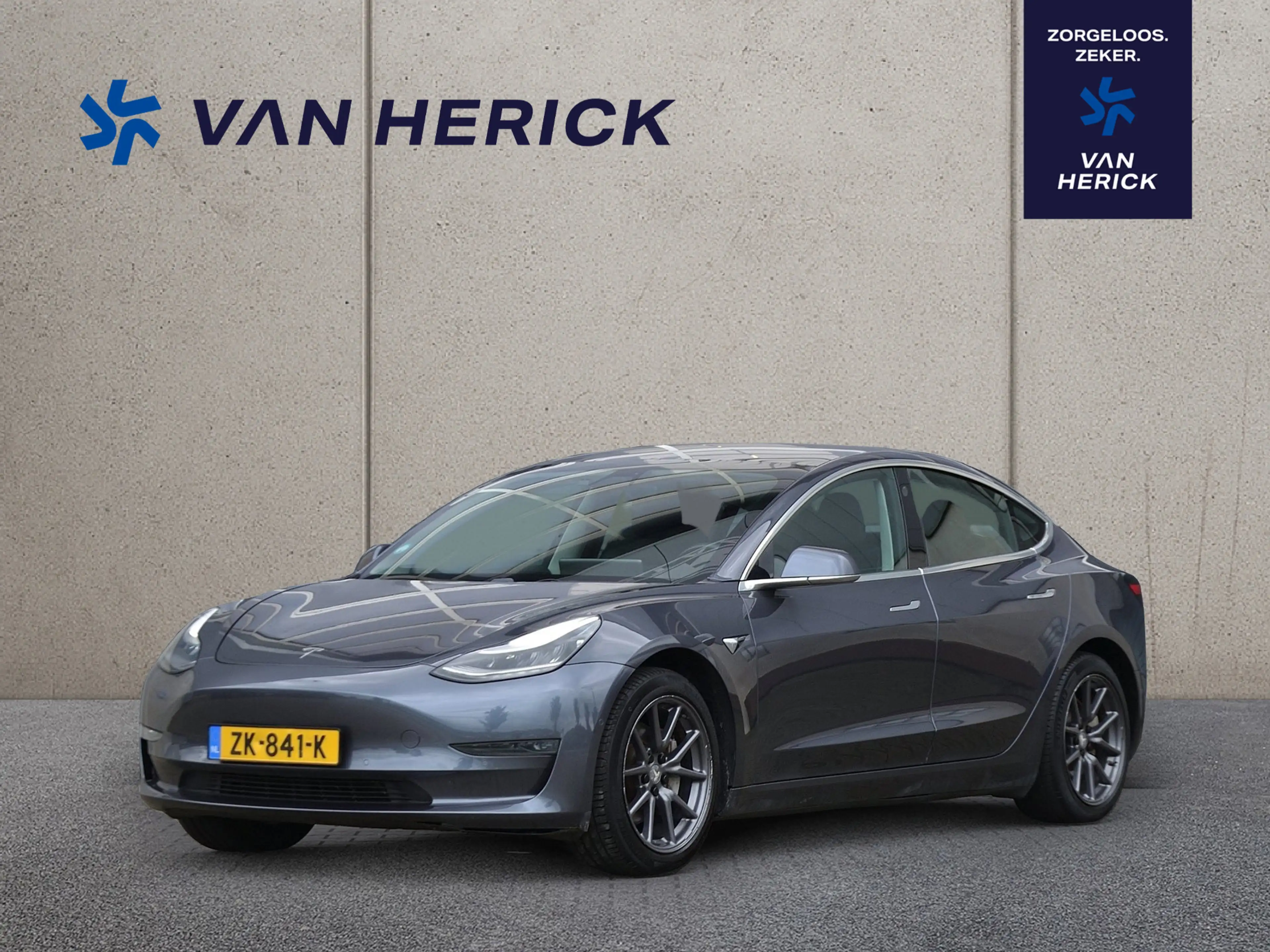 Tesla Model 3 Standard RWD Plus 60 kWh | Pano | Leder | Nette st