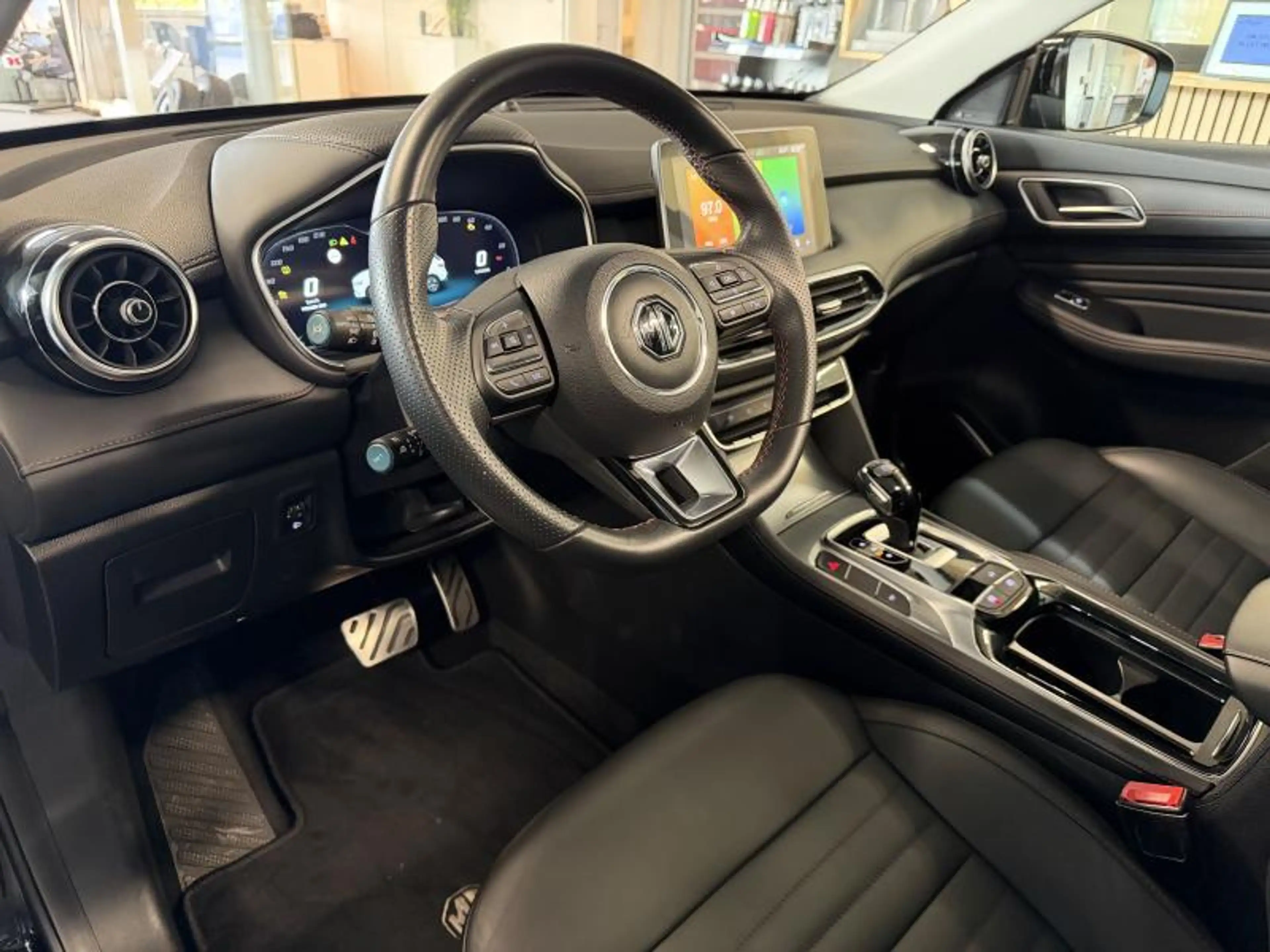 MG EHS 1.5T-GDi PLUG-IN Luxury | GPS, camera,... | FULL O — photo 4