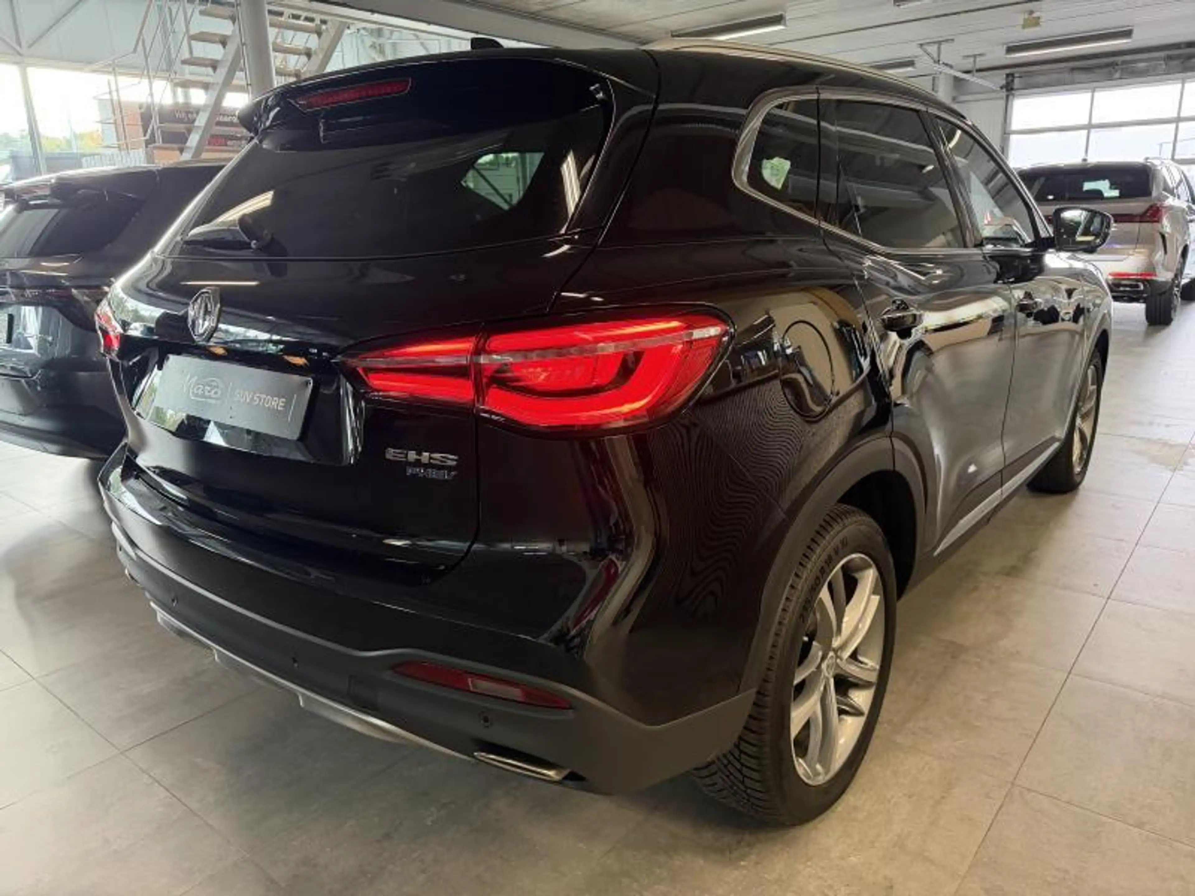 MG EHS 1.5T-GDi PLUG-IN Luxury | GPS, camera,... | FULL O — photo 2