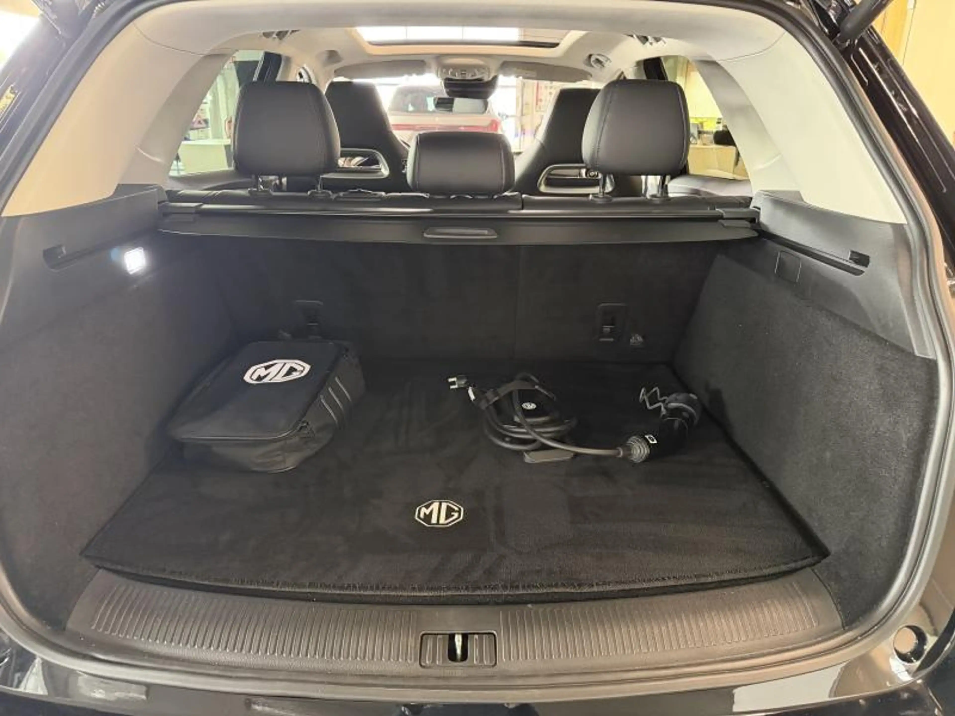 MG EHS 1.5T-GDi PLUG-IN Luxury | GPS, camera,... | FULL O — photo 15