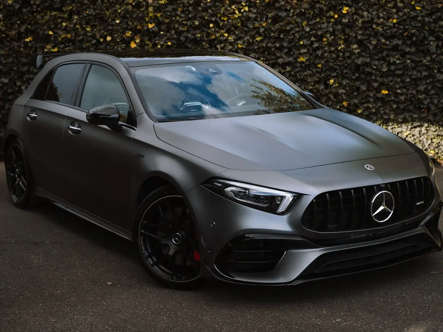 Mercedes-Benz A 45 AMG S 4-Matic+ PANO/VENTILATED/PERFSEAT/KEYLESS/360 Šedá - 1