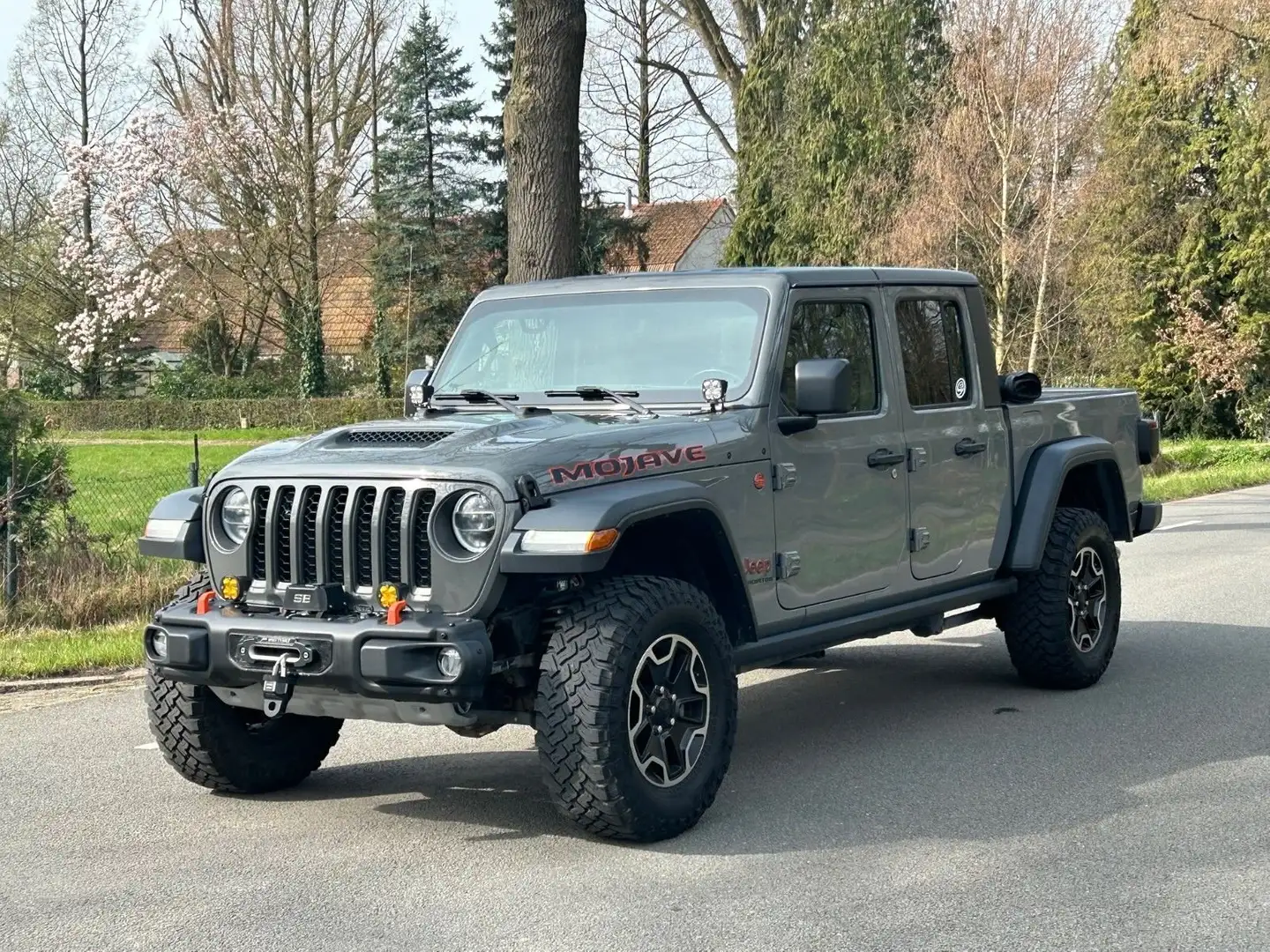 Jeep Gladiator 3.6 MOJAVE LED, leder, 4x4 Сірий - 1