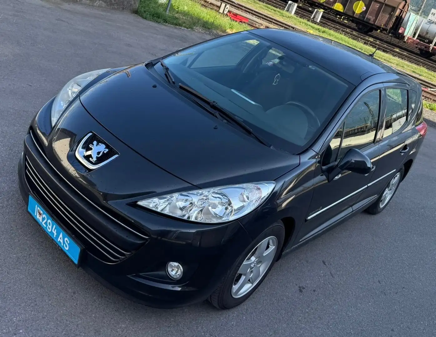 Peugeot 207 Filou Schwarz - 1