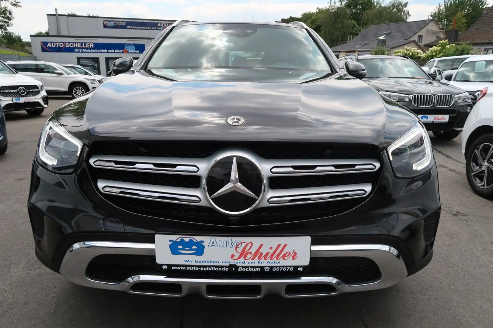 Mercedes-Benz GLC 200 4Matic # Panorama Schiebedach Grau - 2