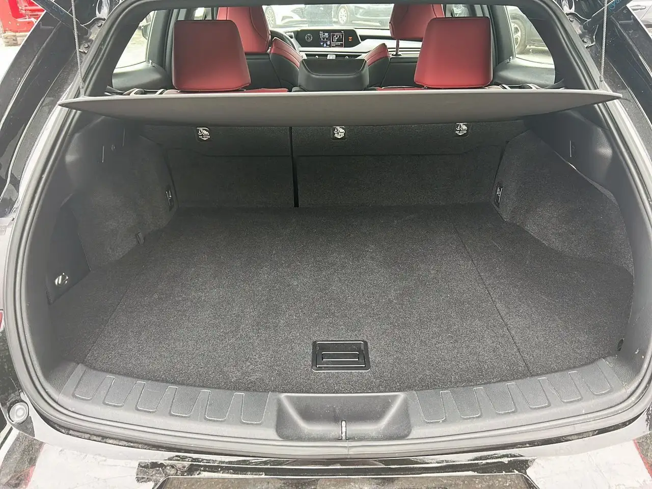 Lexus UX снимка Lexus UX