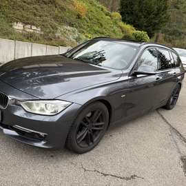328i Touring Sport-Aut. Luxury Line