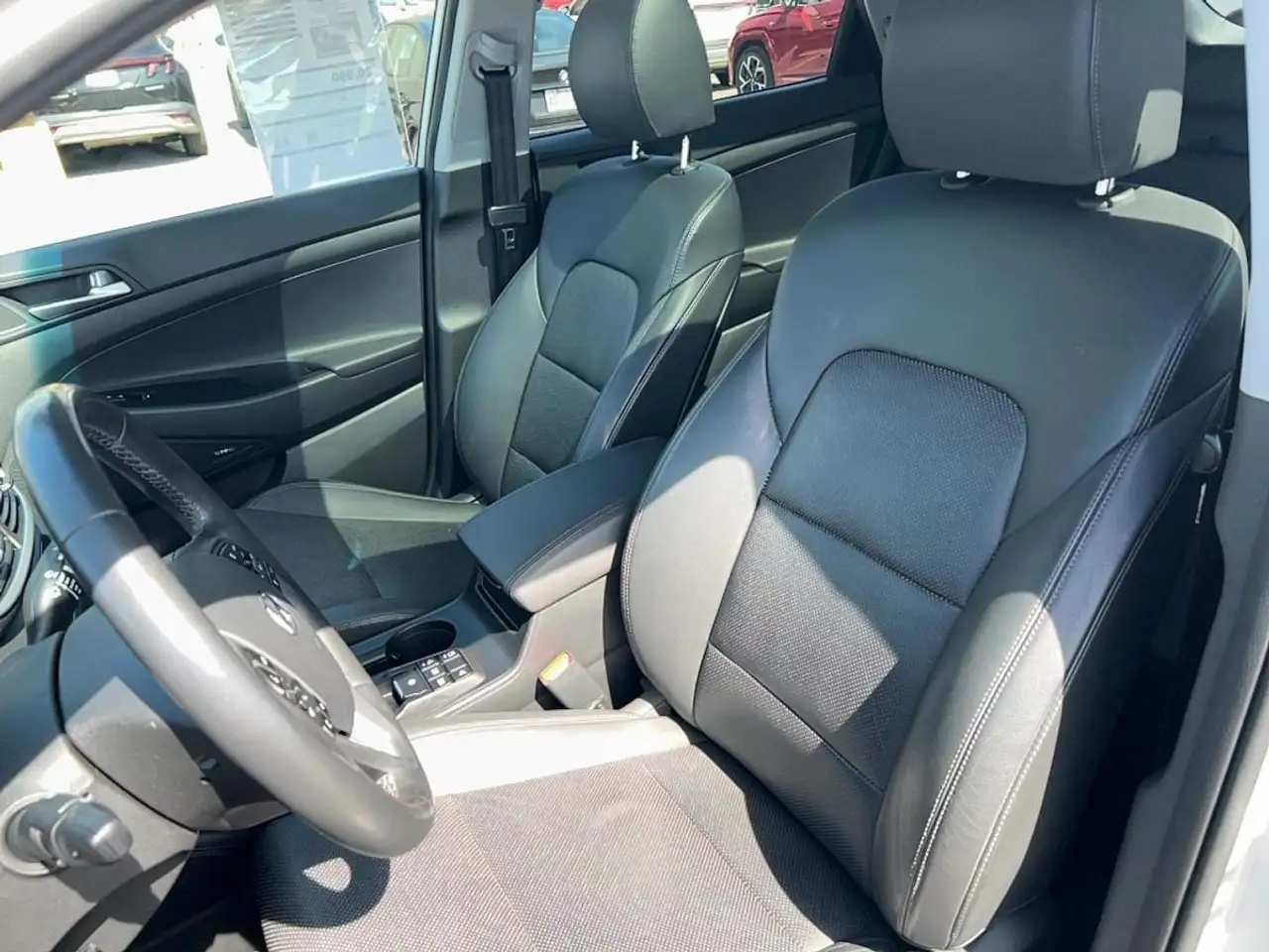 Hyundai TUCSON photo Hyundai TUCSON