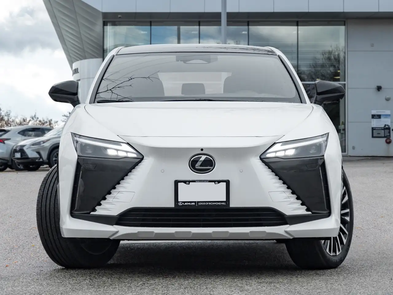 Lexus RZ снимка Lexus RZ