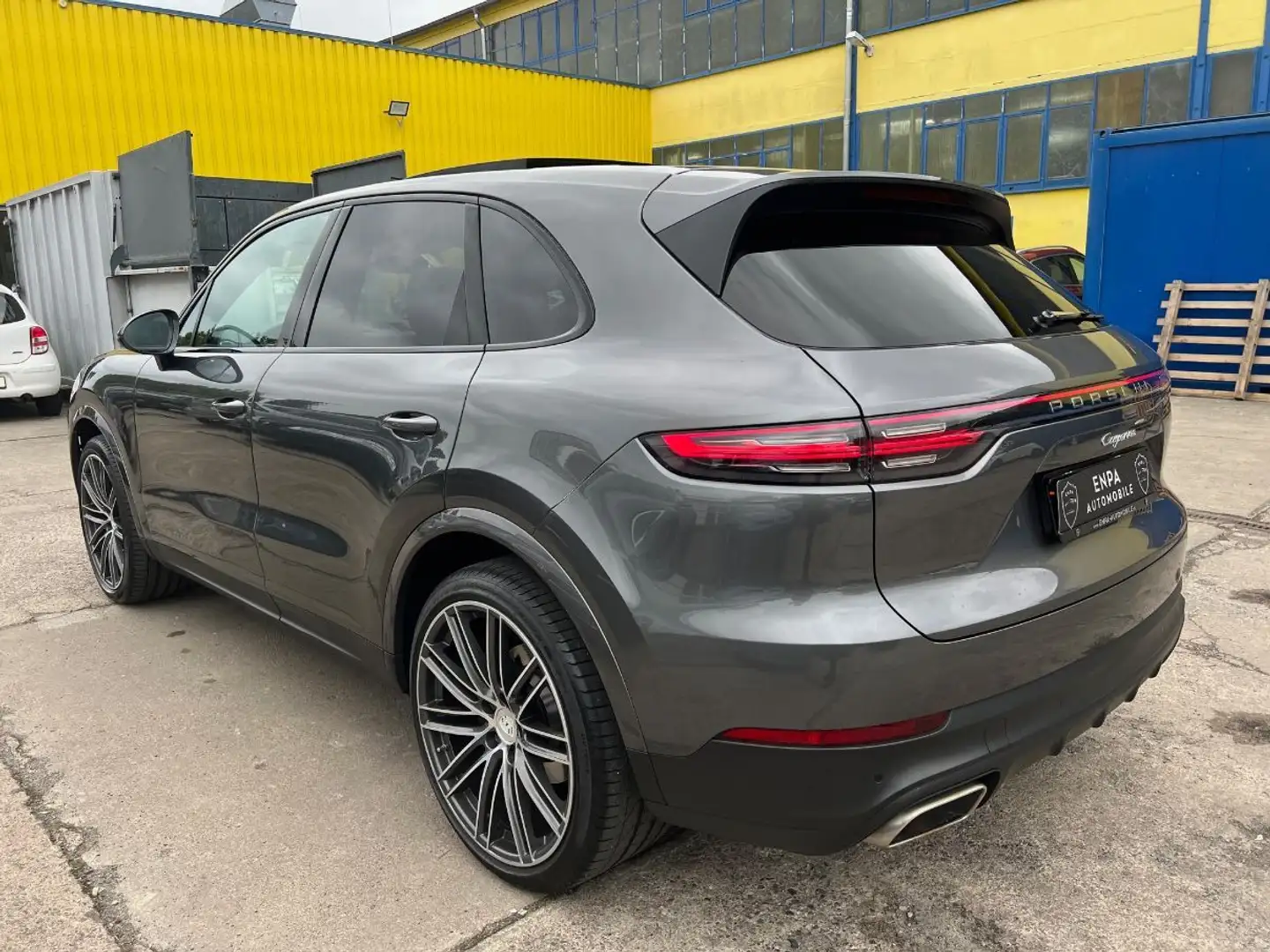 Porsche Cayenne PANO|MATRIX|KAMERA|ACC|LANE-ASSIST|22° Gris - 2